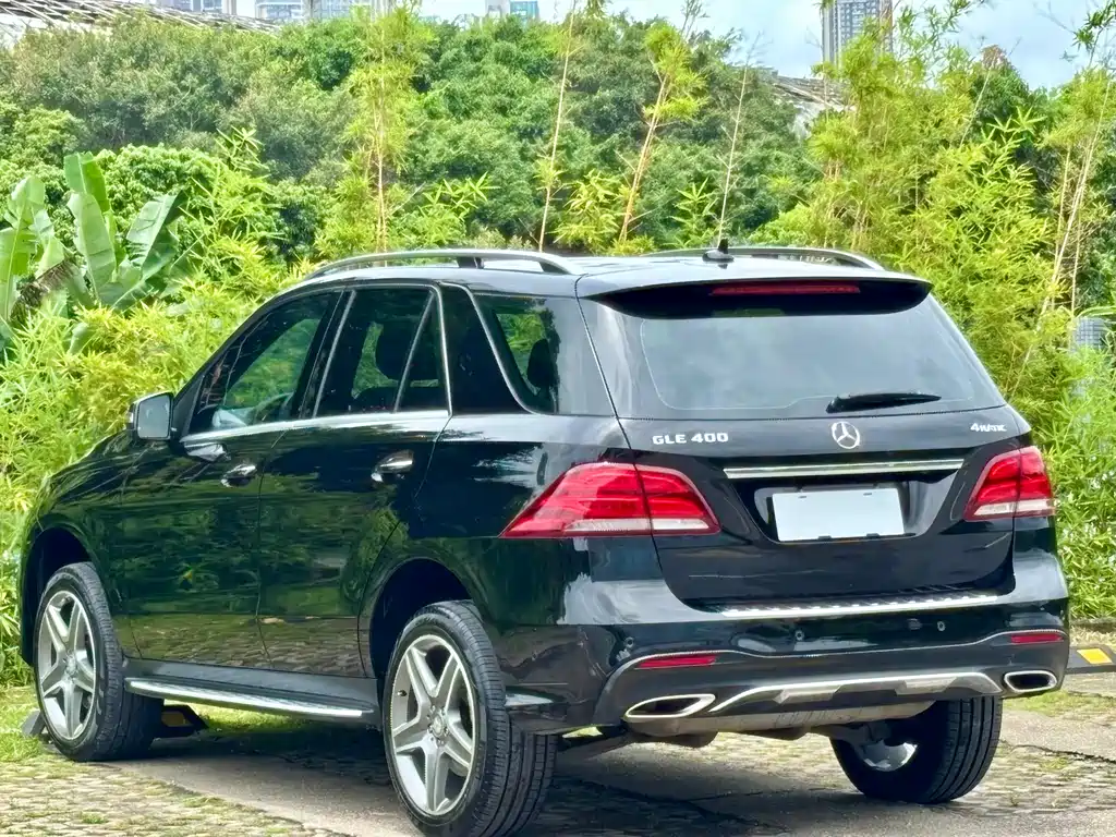 Mercedes-Benz GLE 2016 — фото 19