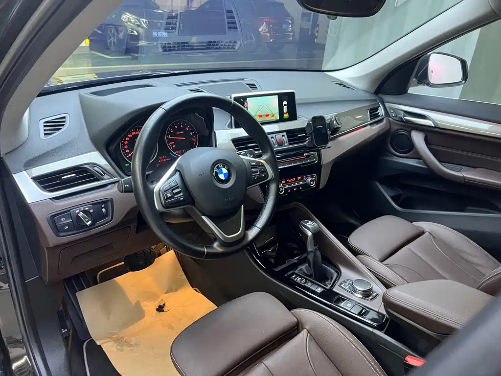 BMW X1 2017 — фото 9