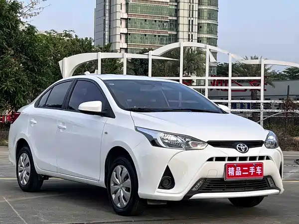 Toyota Yaris L 2020