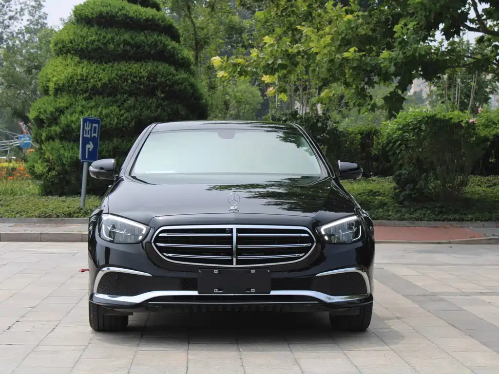 Mercedes-Benz E-Class 2023