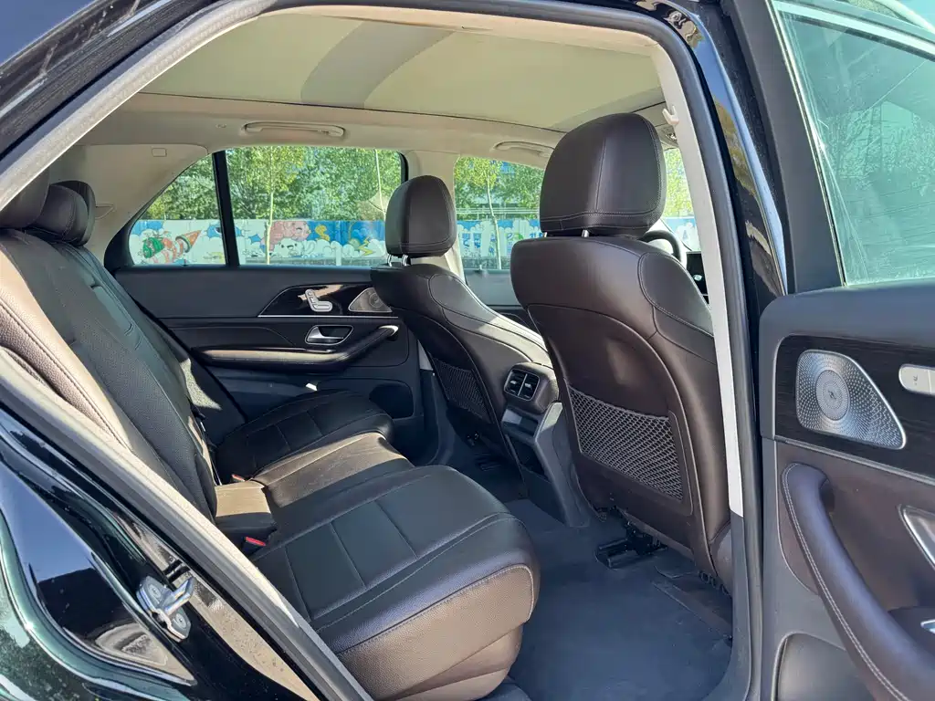 Mercedes-Benz GLE 2019 — фото 12