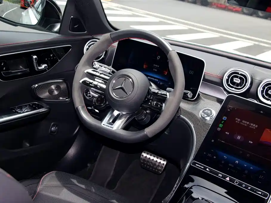 Mercedes-Benz C-Class AMG 2025 — фото 11