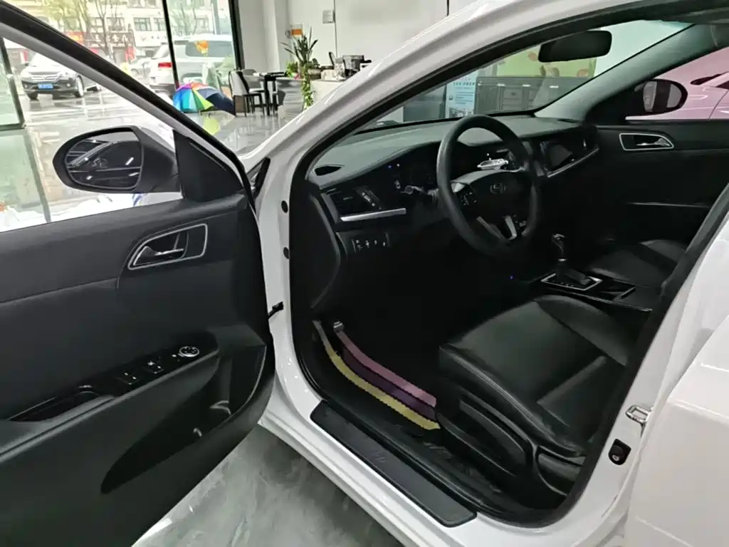 Hyundai Mistra 2018 — фото 16