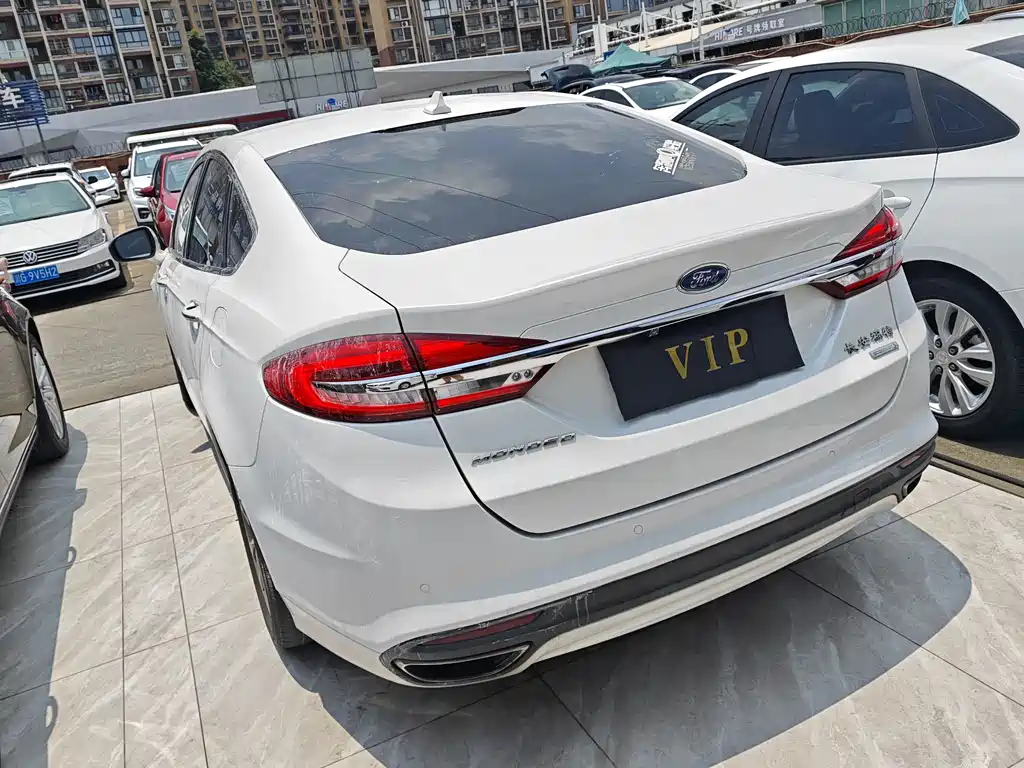Ford Mondeo 2018 — фото 6