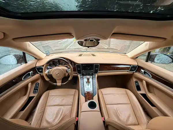 Porsche Panamera 2012