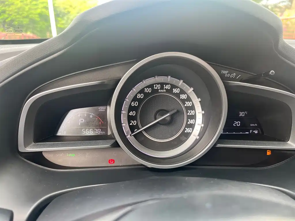 Mazda CX-4 2017 — фото 13