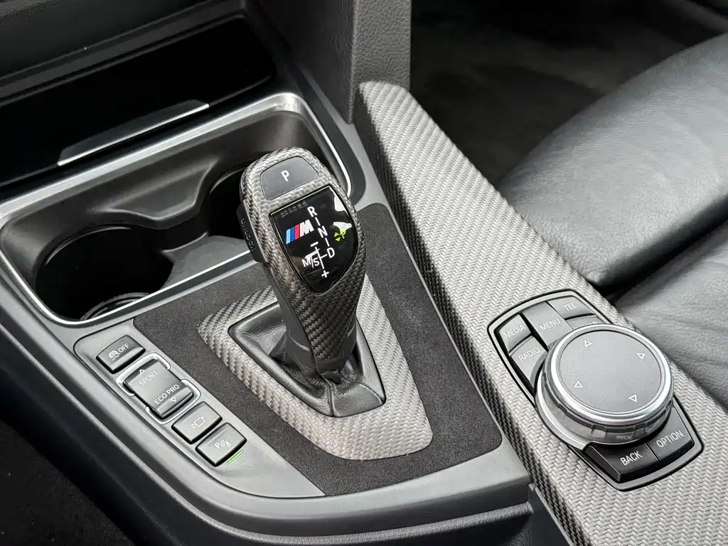 BMW 3 Series 2015 — фото 8