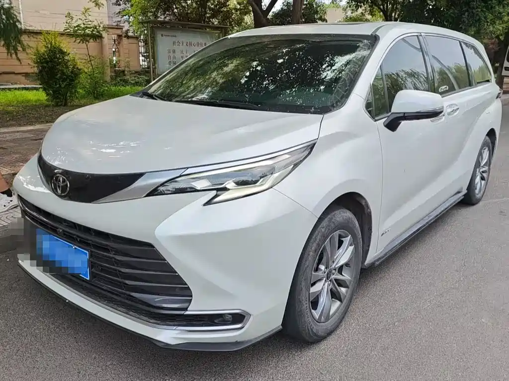 Toyota Sienna 2024
