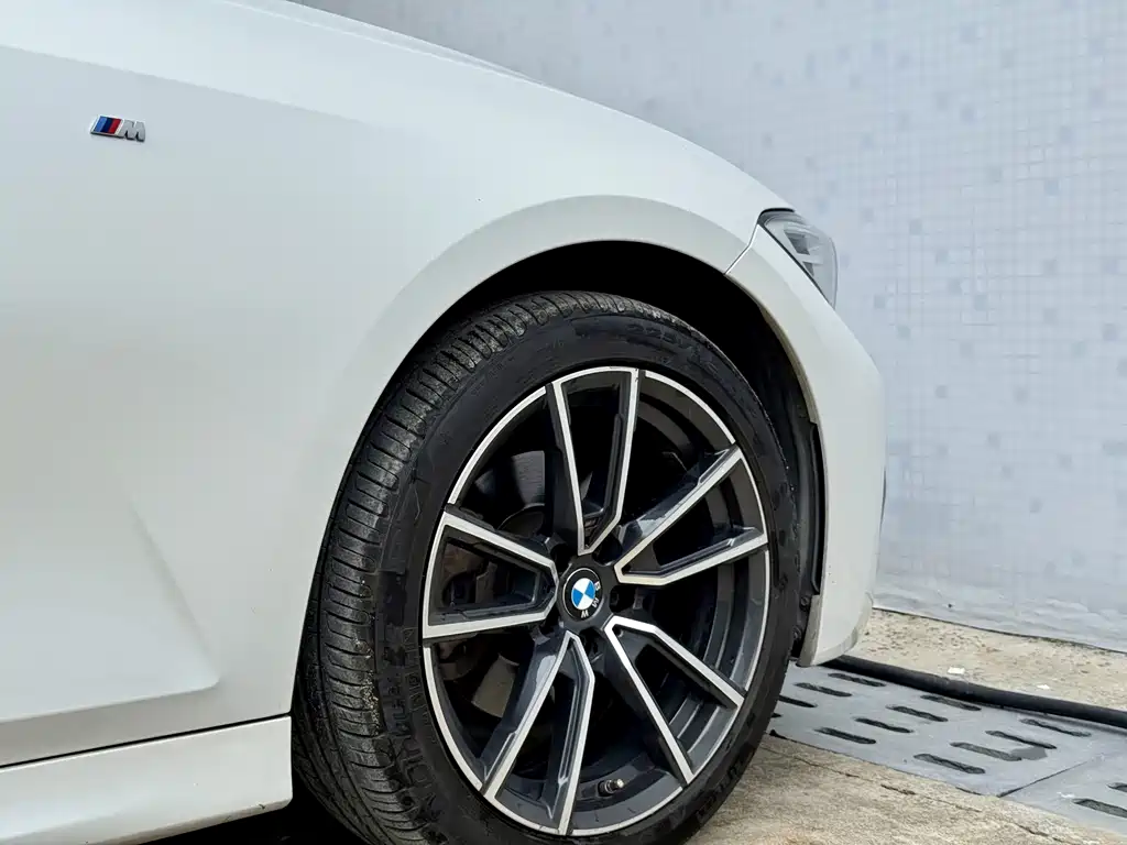 BMW 3 Series 2021 — фото 11