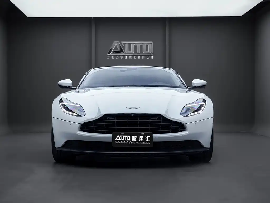 Aston Martin DB11 2019 — фото 2