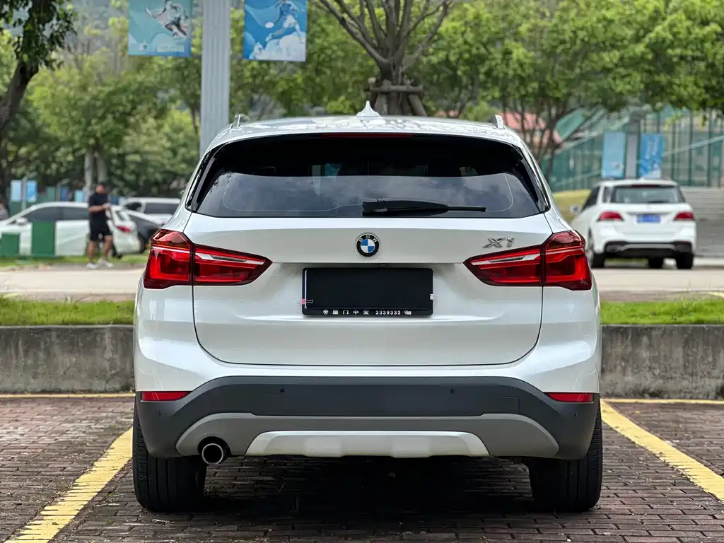 BMW X1 2017 — фото 14