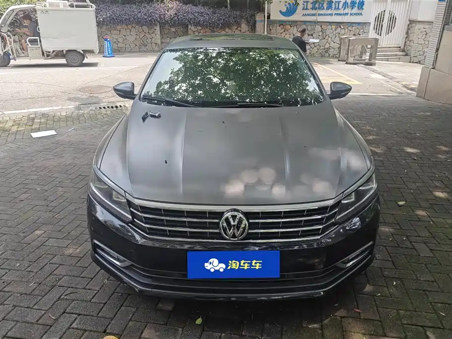Volkswagen Passat 2017 — фото 2