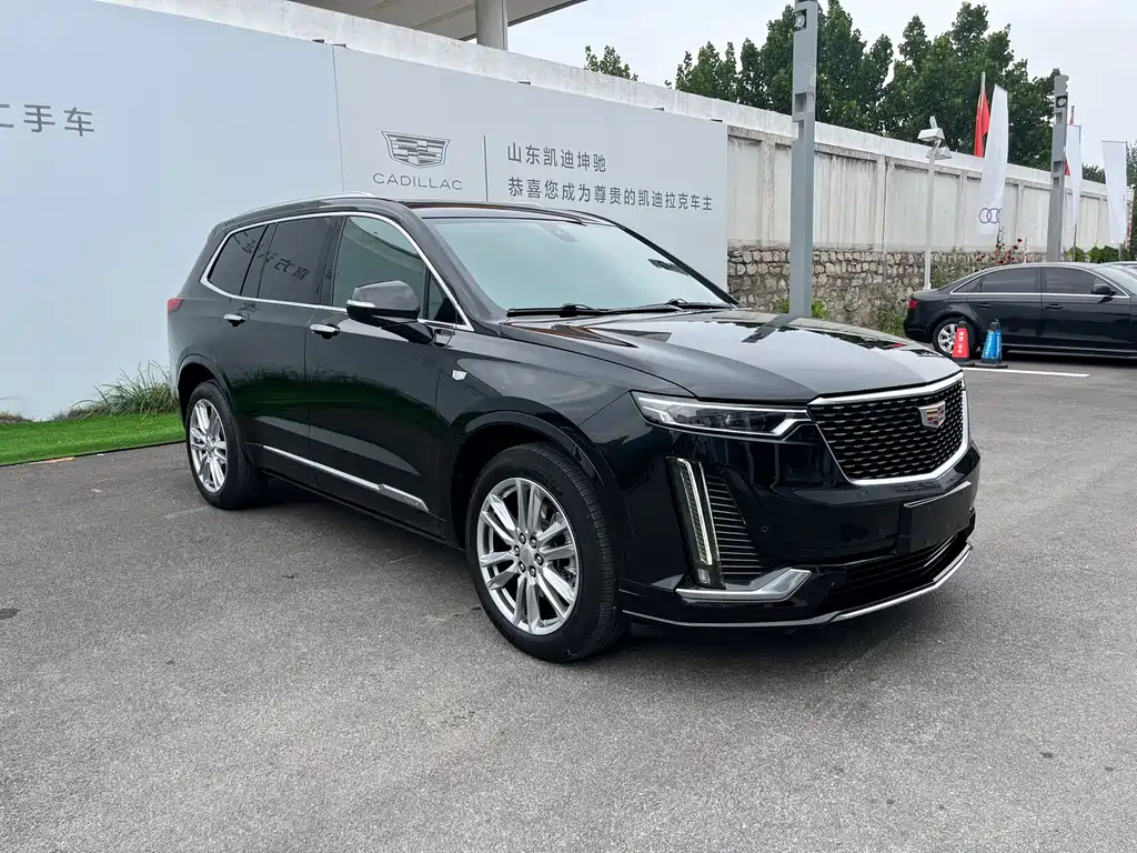 Cadillac XT6 2022 — фото 21