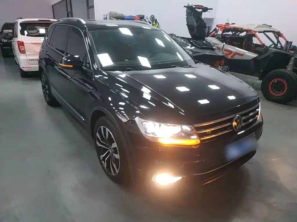 Volkswagen Tiguan L 2020 — фото 4