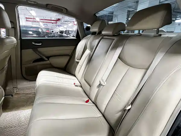 Nissan Teana 2010