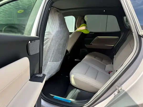 Volvo XC70 Plug-In Hybrid 2025