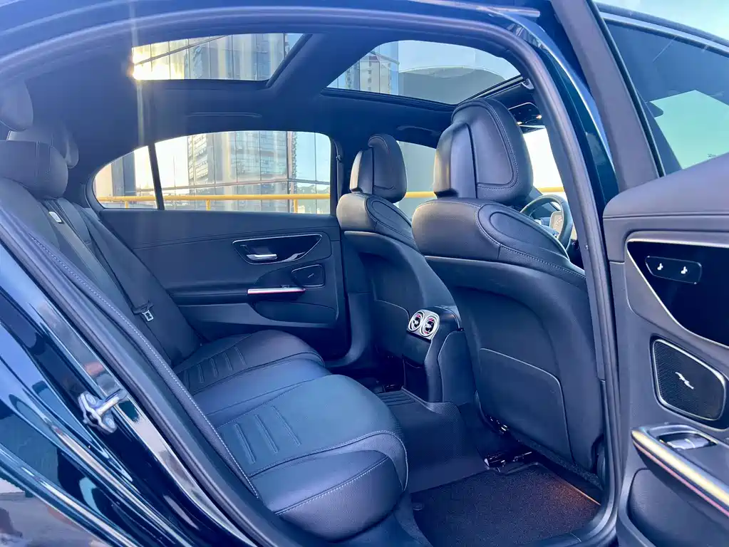 Mercedes-Benz C-Class 2022 — фото 13