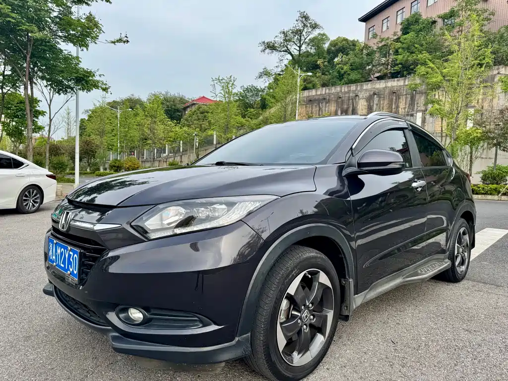 Honda Vezel 2015