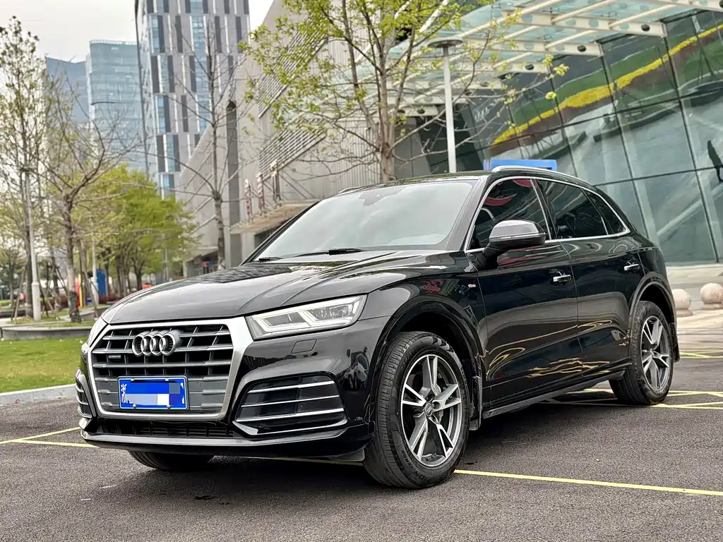 Audi Q5L 2019