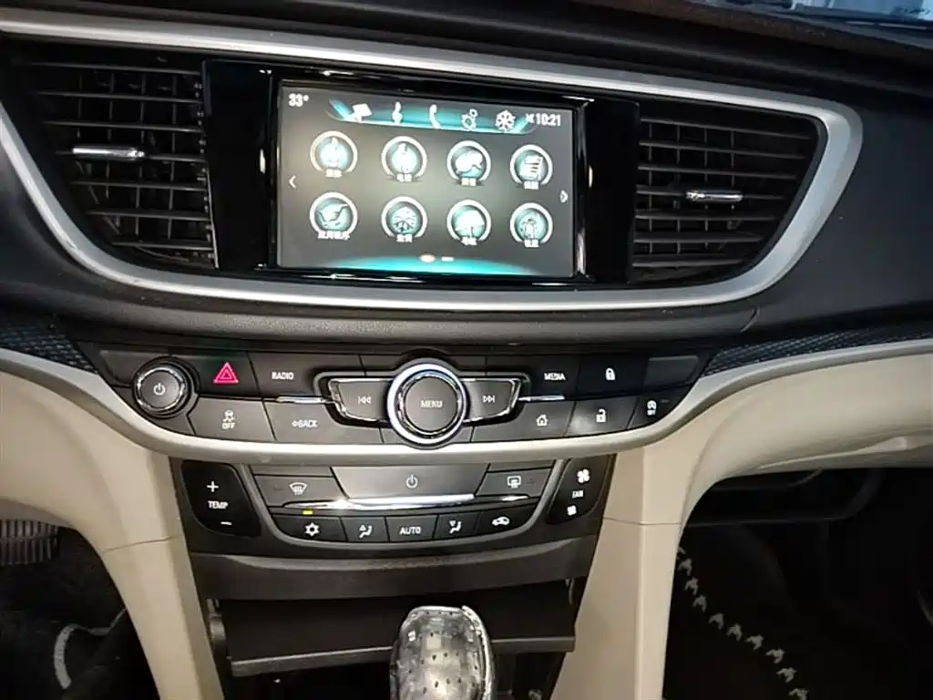 Buick Excelle 2019 — фото 13