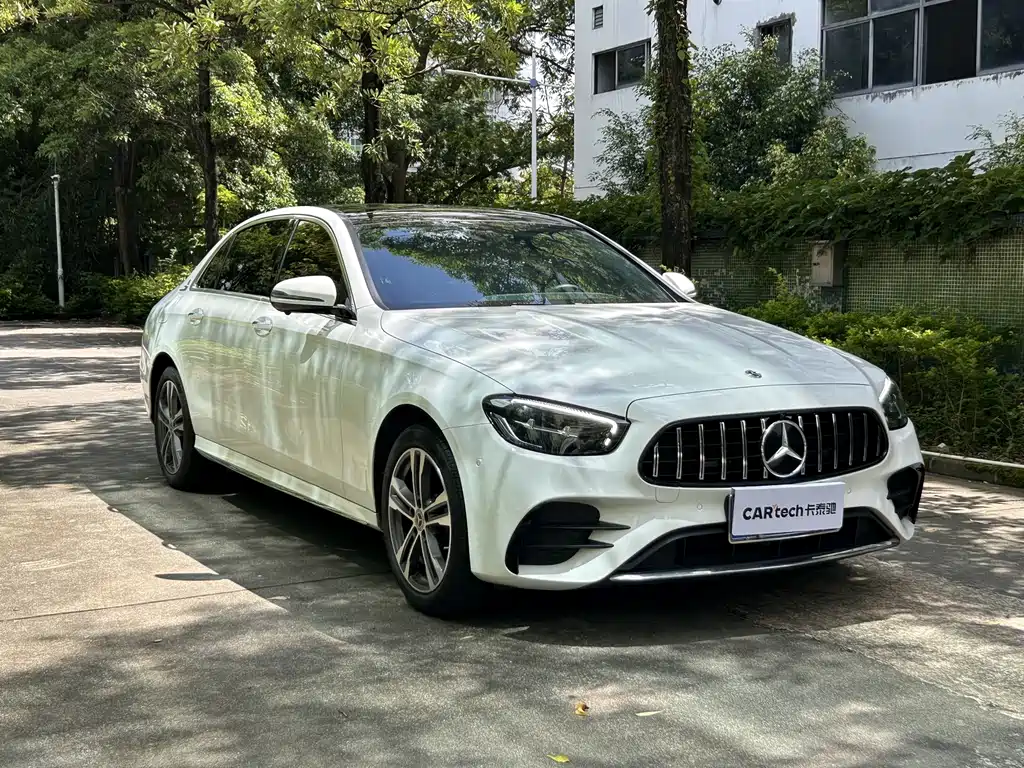 Mercedes-Benz E-Class 2022