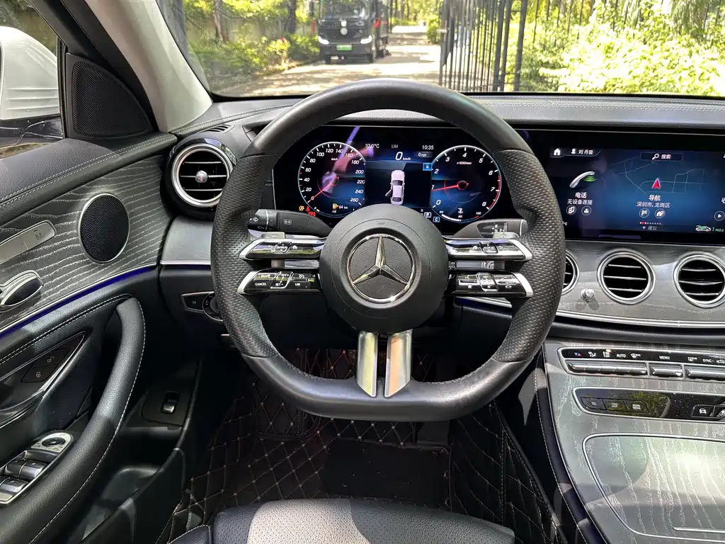 Mercedes-Benz E-Class 2022 — фото 10