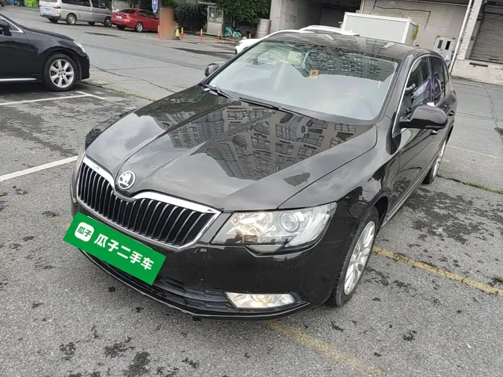 Skoda Superb 2015 — фото 1