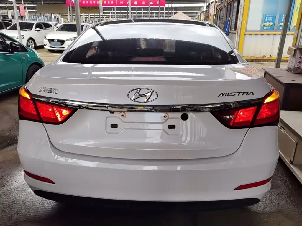 Hyundai Mistra 2015 — фото 6