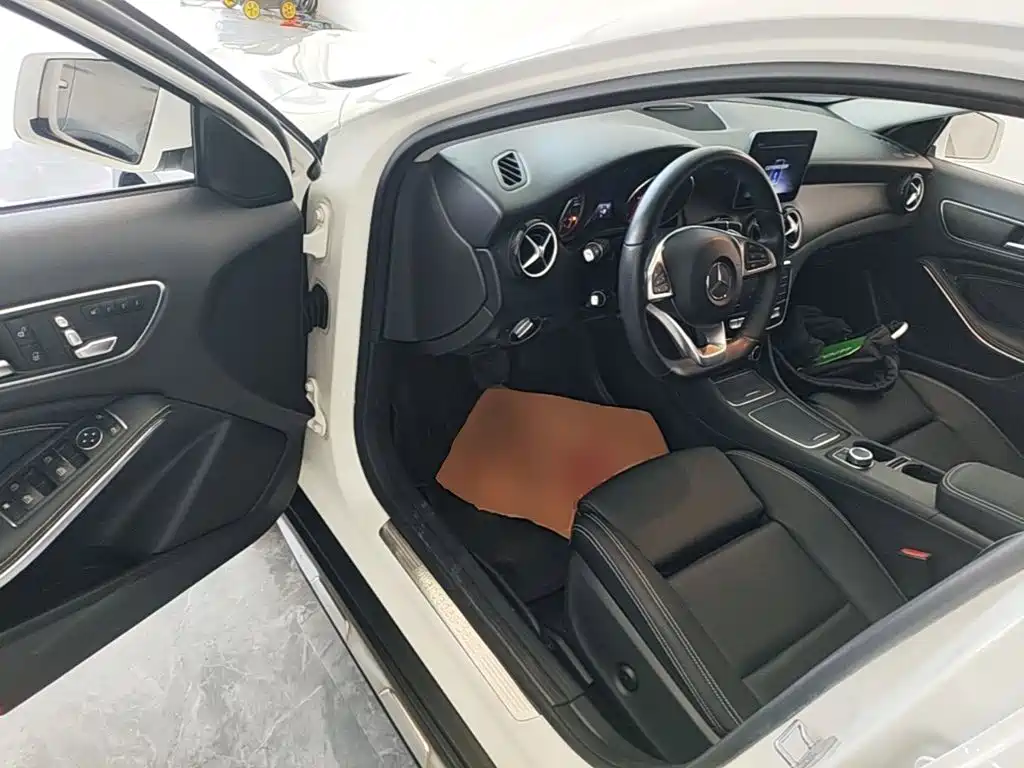 Mercedes-Benz GLA 2019 — фото 12
