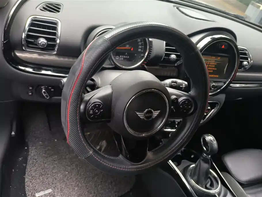 MINI Clubman 2016 — фото 15