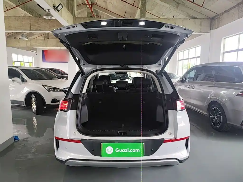 BYD Sealion 05 EV 2025 — фото 19