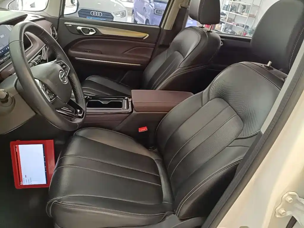 GAC Motor Trumpchi M6 2023 — фото 15