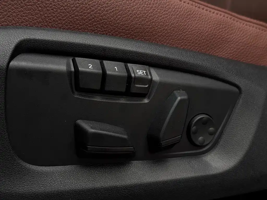 BMW X6 2015 — фото 10