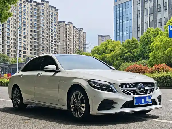 Mercedes-Benz C-Class 2021