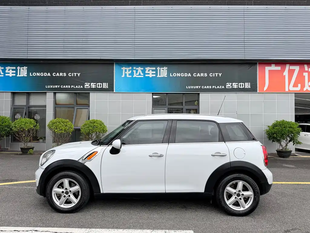 MINI Countryman 2015 — фото 11