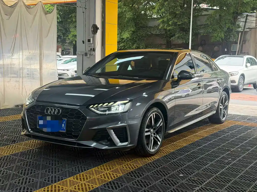 Audi A4L 2021