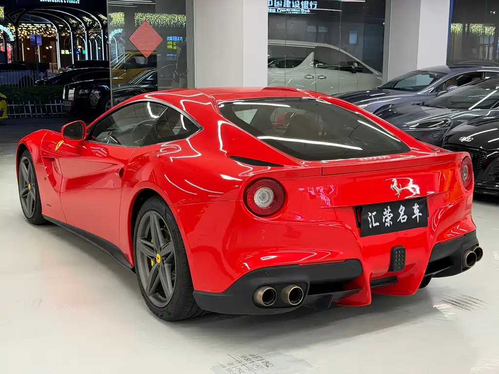 Ferrari F12berlinetta 2013 — фото 12