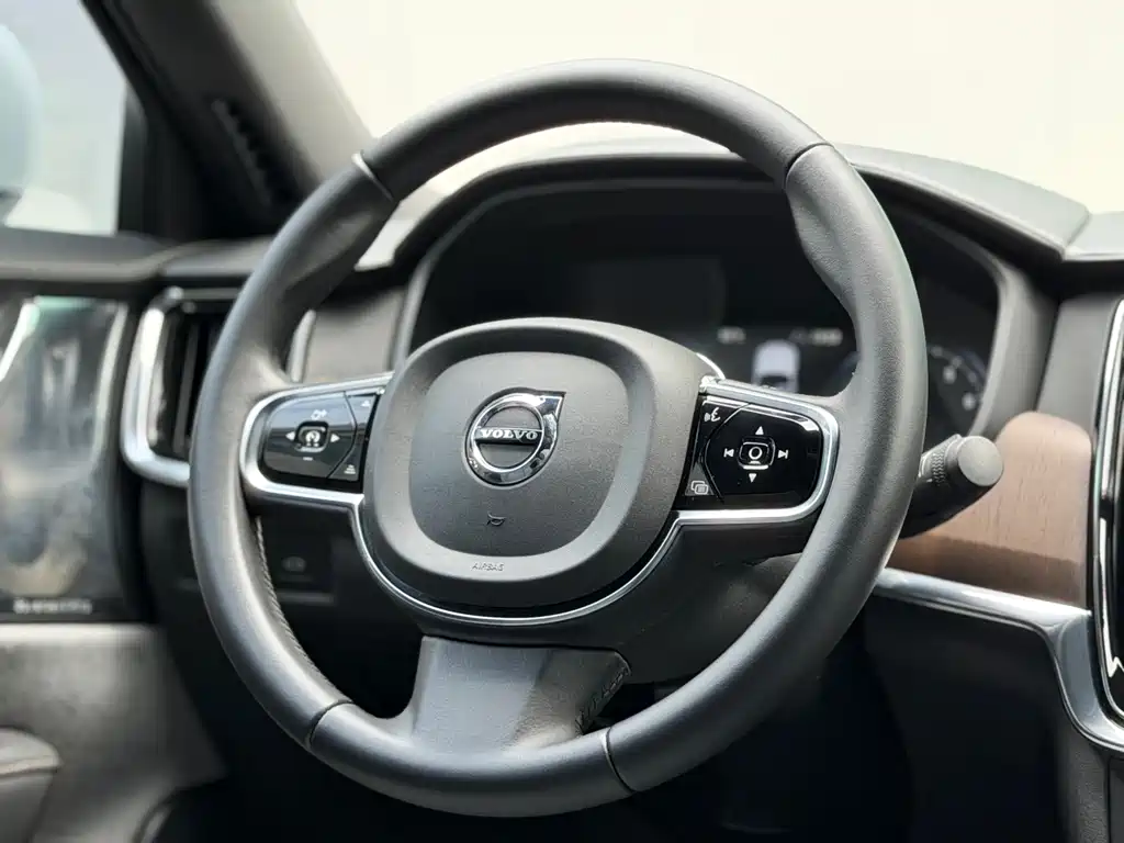 Volvo S90 2021 — фото 14
