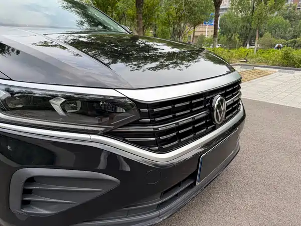 Volkswagen Passat 2024