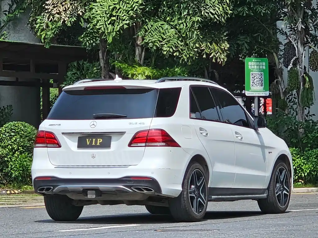 Mercedes-Benz GLE AMG 2017 — фото 8
