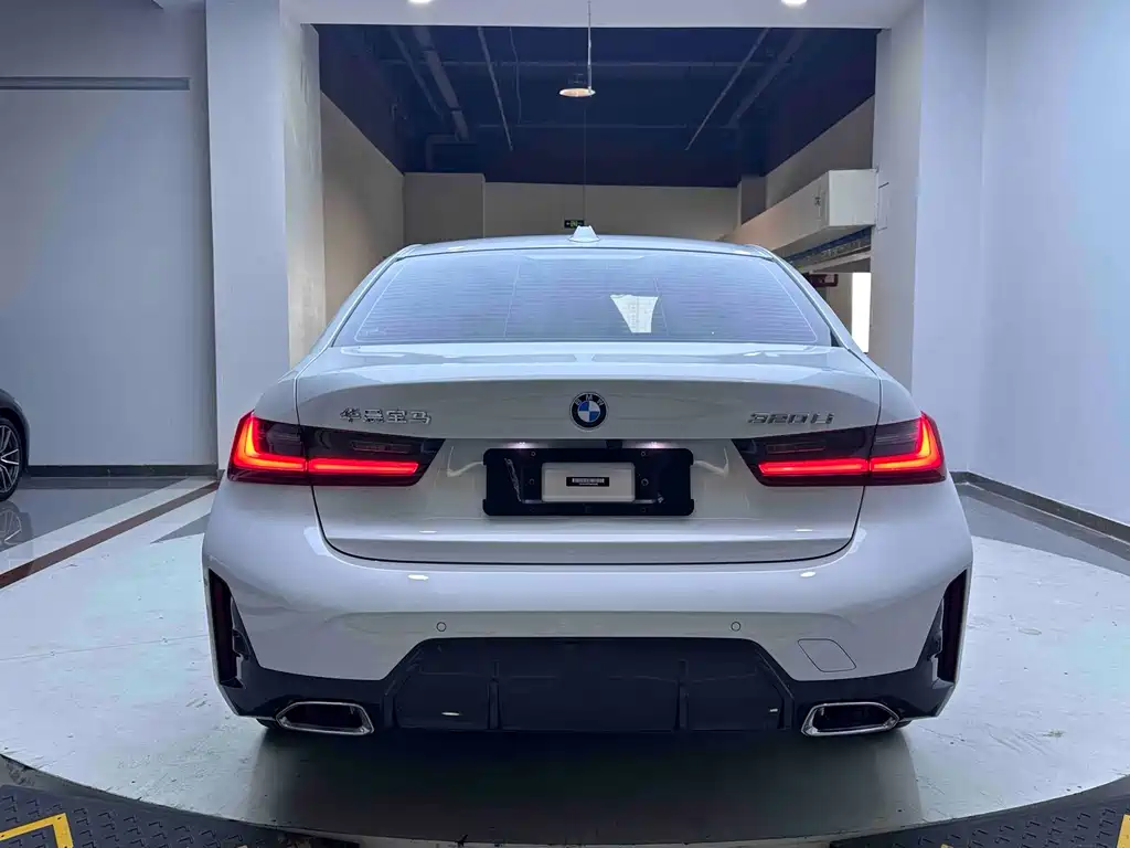 BMW 3 Series 2023