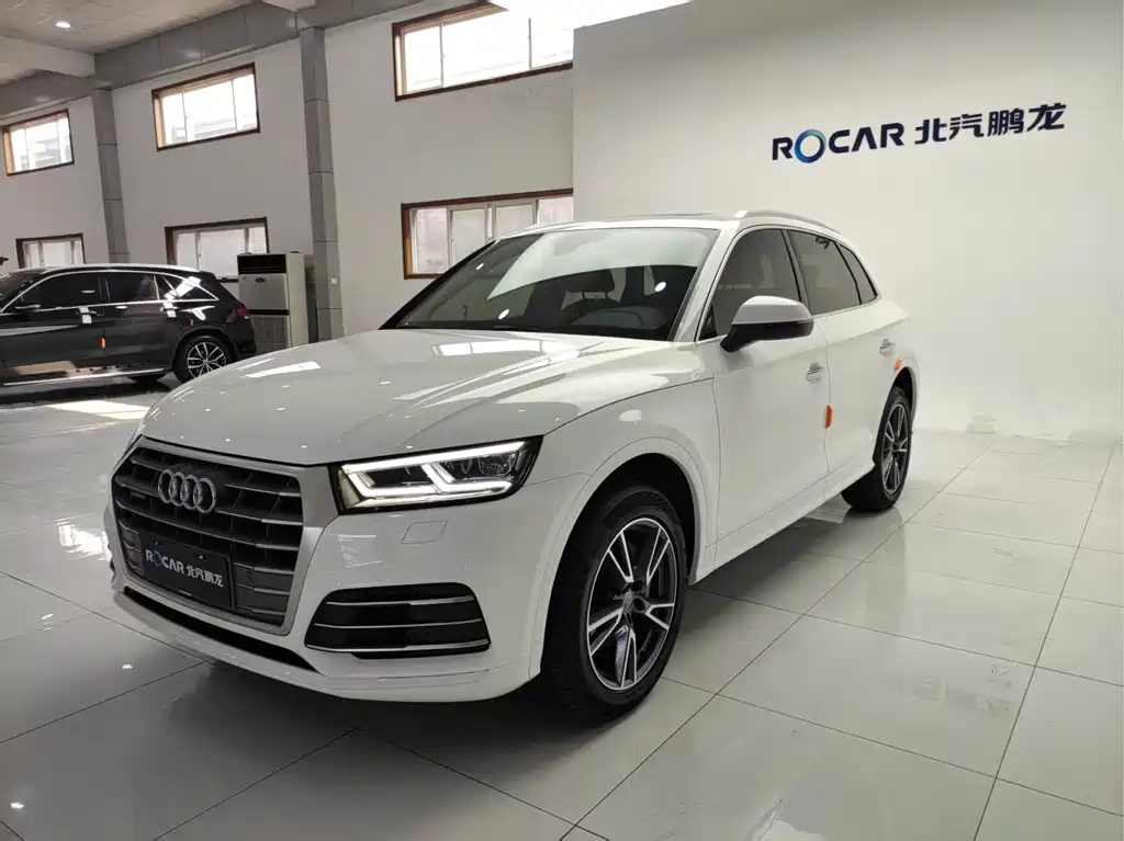 Audi Q5L 2019 — фото 20