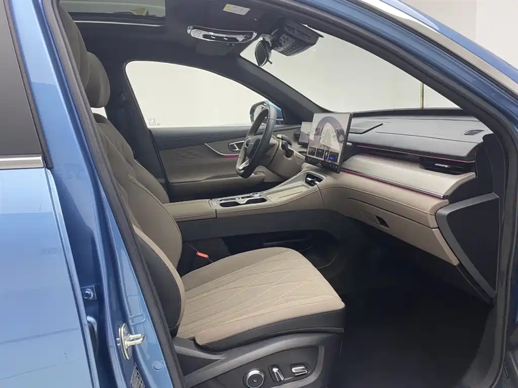 Chery Tiggo 8 PLUS 2024 — фото 16