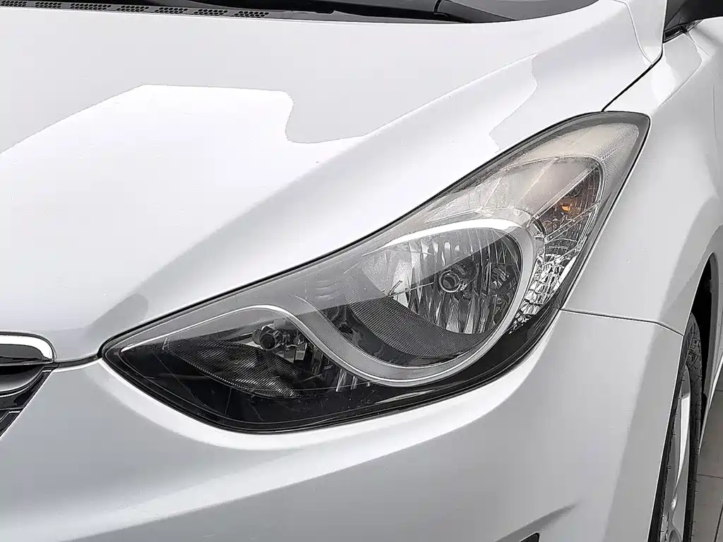 Hyundai Elantra 2013