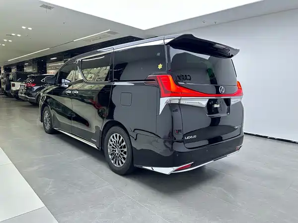 Lexus LM 2021