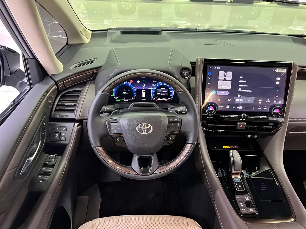 Toyota Alphard 2025 — фото 19