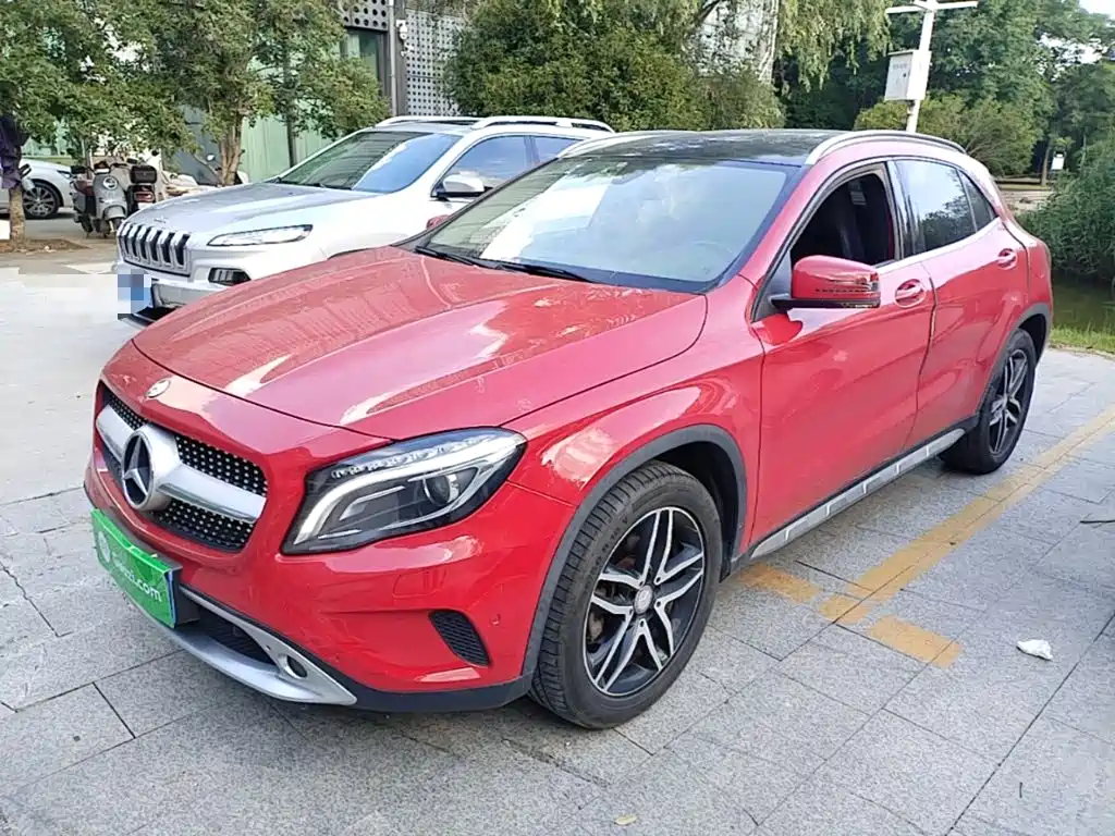 Mercedes-Benz GLA 2016