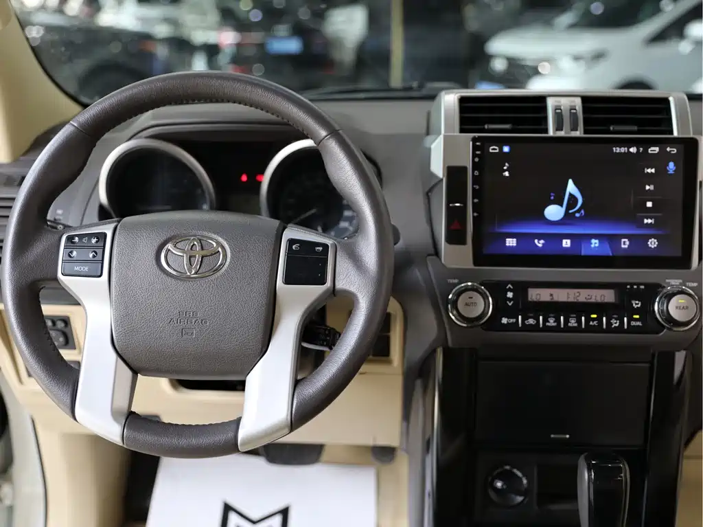 Toyota Prado 2016 — фото 10