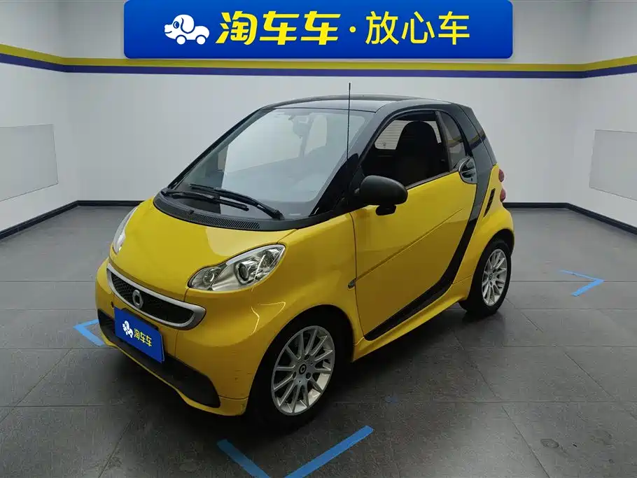 smart Fortwo 2015 — фото 1