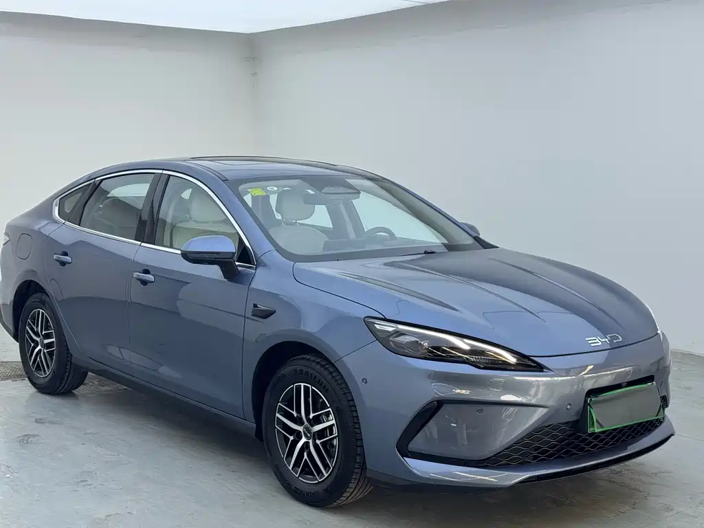 BYD Seal 05 DM-i 2025 — фото 3